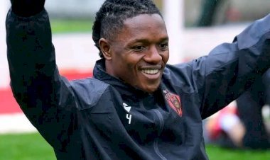 Coupe CAF : Che Malone Fondoh et l’USM Alger montent en régime avant Djoliba AC !