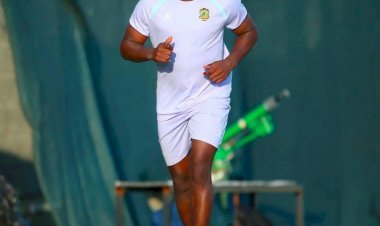 Lions Indomptables : Leonel Ateba reprend du service avant une saison décisive !