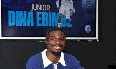 Mercato: Junior Dina-Ebimbe rebondit à Schalke 04, un nouveau défi en Bundesliga !