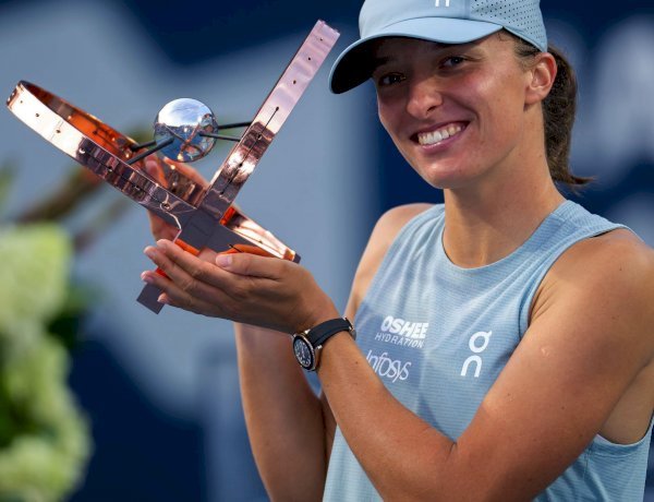 WTA 1000 Toronto: Iga Swiatek renoue avec le titre et envoie un message fort !