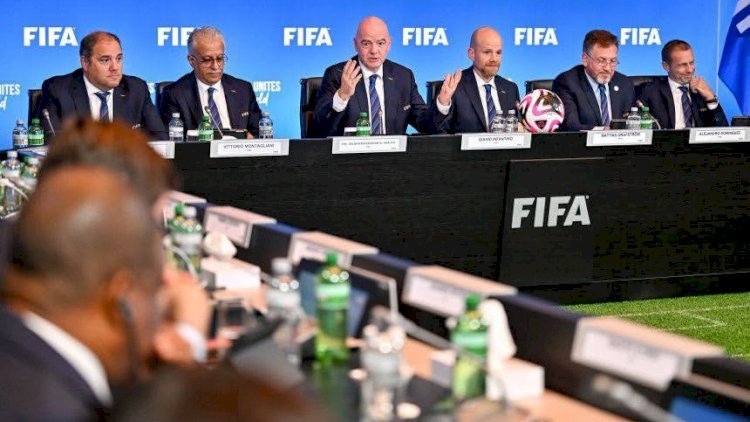 Gouvernance: Sous le feu des critiques, la FIFA présente ses excuses et resserre les rangs autour d'Infantino !
