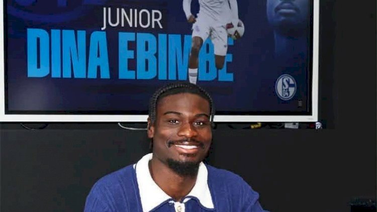Mercato: Junior Dina-Ebimbe rebondit à Schalke 04, un nouveau défi en Bundesliga !