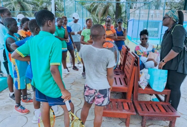 TENNIS: NATHALIE, L'ÉPOUSE DU DÉFUNT JOSEPH OYEBOG, EST DE RETOUR AU BERCAIL !
