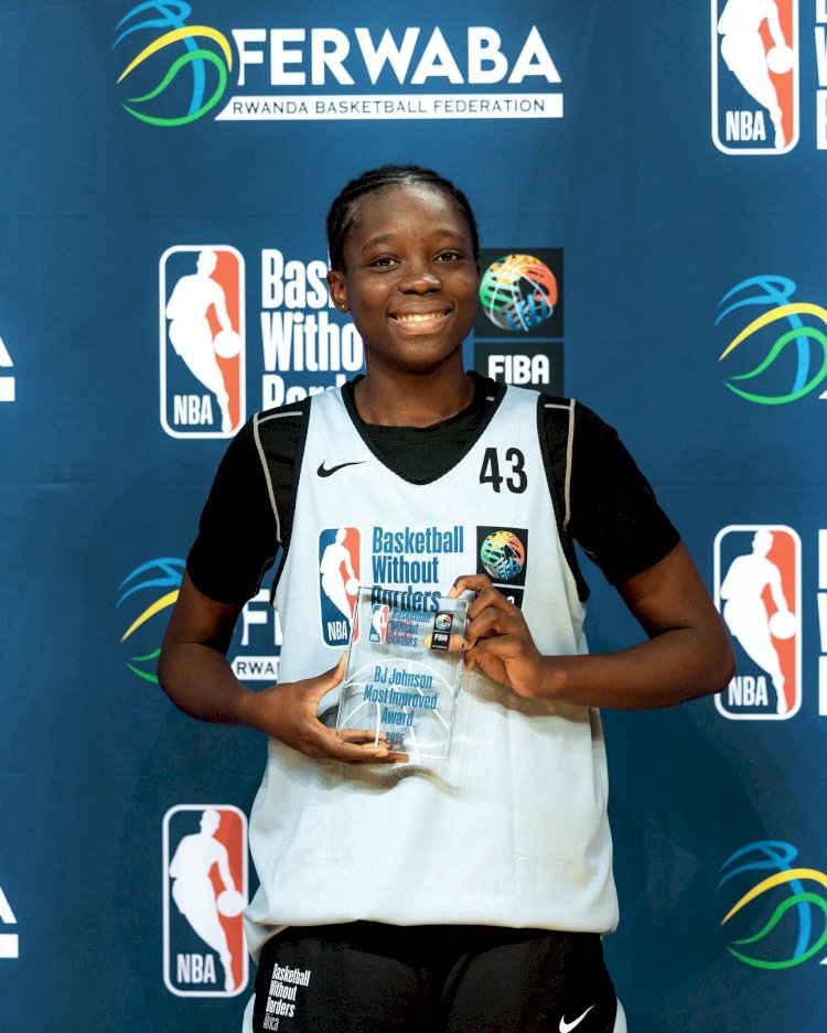 BASKET-BALL : ALEXANDRA DJONKOU SENSATIONNELLE AU CAMP BWB 2025!
