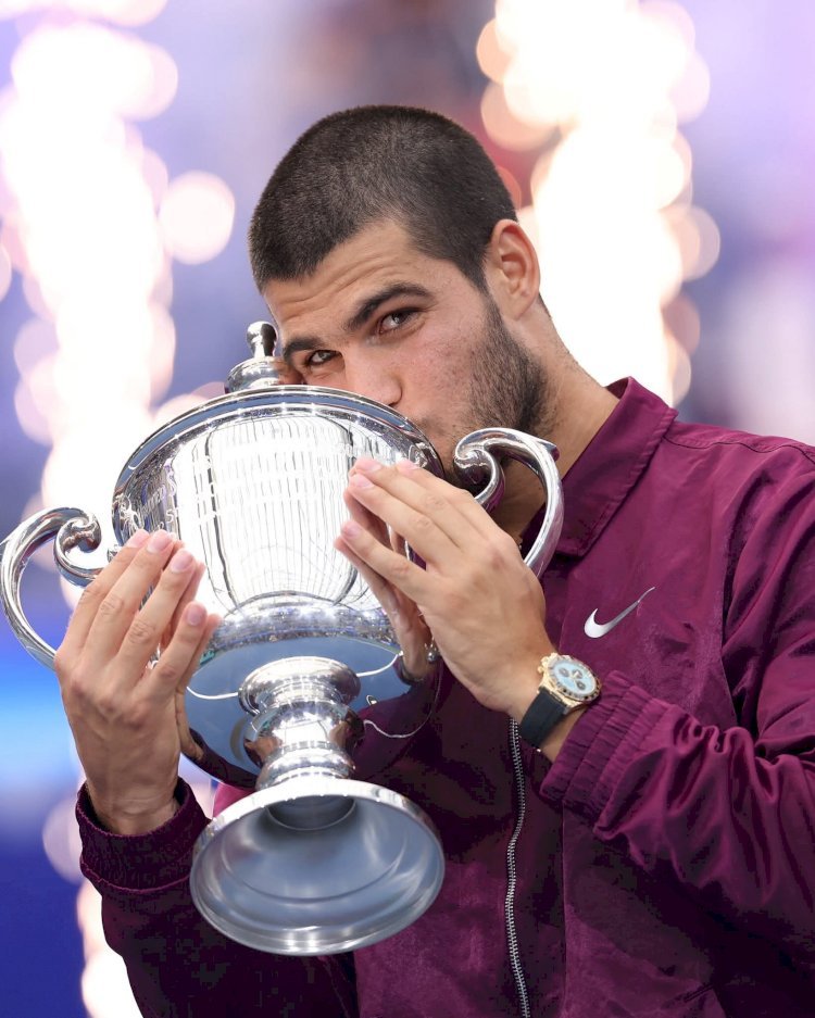 US OPEN : CARLOS ALCARAZ RENVERSE JANNIK SINNER ET RÉCUPÈRE LE TRÔNE DU N°1 !