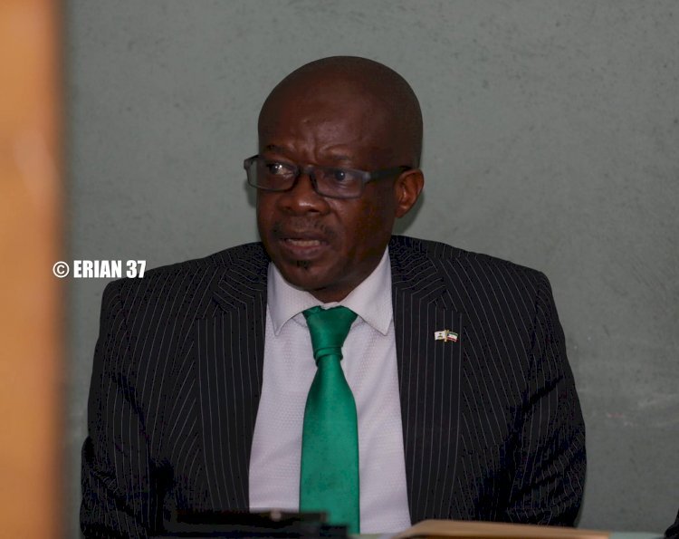 Football : Pascal Essisima lance un défi direct à ses filles !