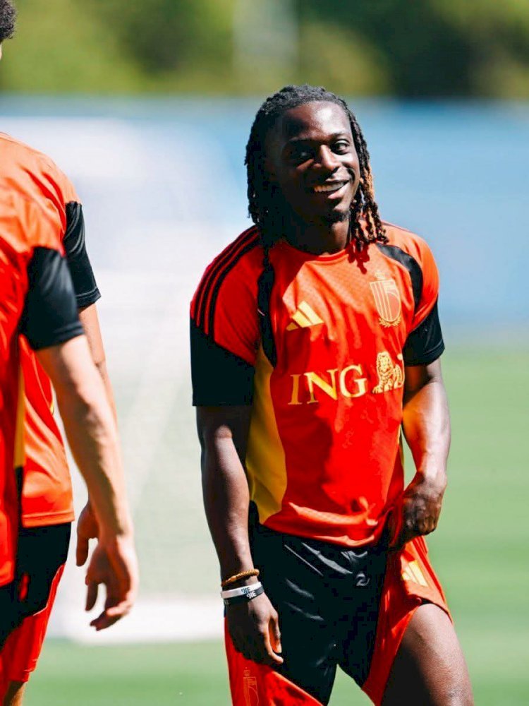 CDM 2026 : Doku rejoint la Belgique après la naissance de son fils !