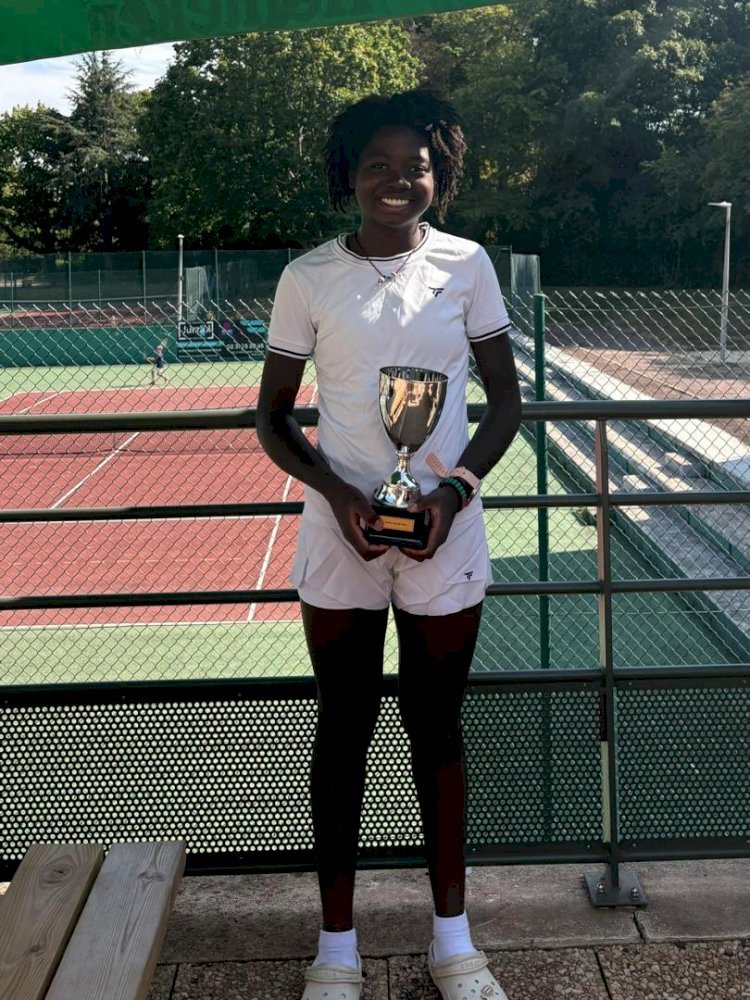 Tennis: Gloria Temgoua ne cesse de défier les seniors avec succès !
