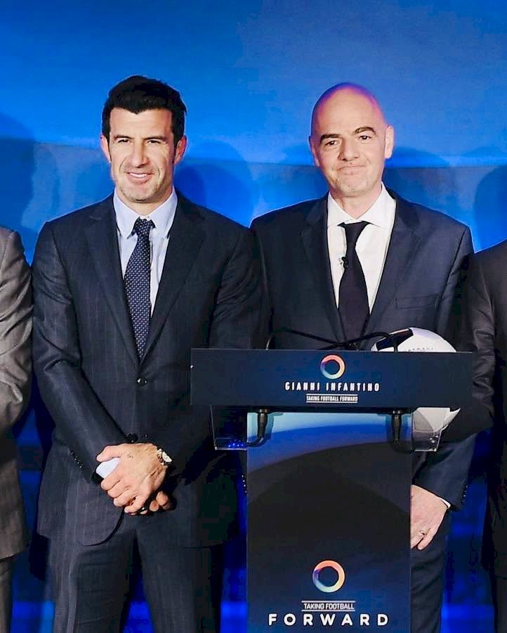 FIFA : Luis Figo réclame la démission de Gianni Infantino 